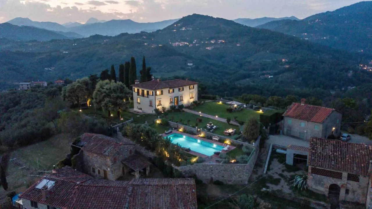 Villa Il Castello Lucca 0*,  Italy
