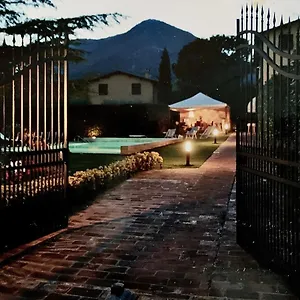 Vaccoli Villa