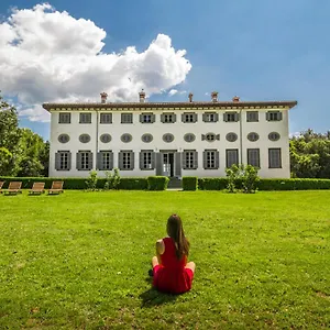 Guinigi Dimora Di Epoca Exclusive & Pool Aparthotel